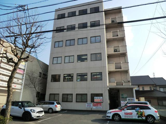 コスモビル鴨田の外観