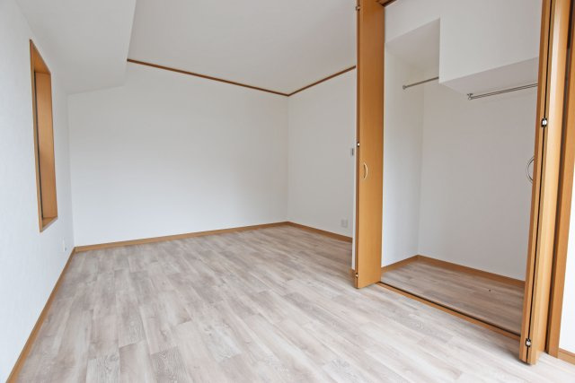 西宮市一ヶ谷町中古一戸建て│4DK+駐車1台可の収納|お子様部屋としてはもちろん、趣味の空間としてもおすすめです。