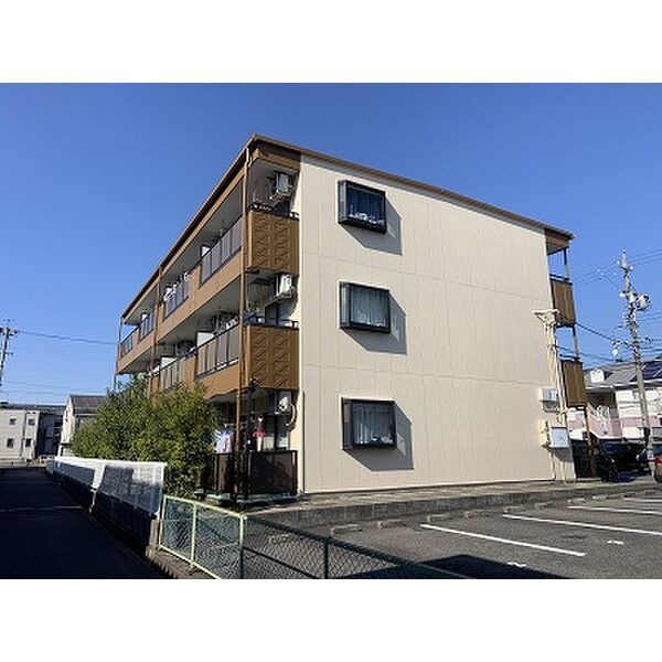 Limpia城南の外観