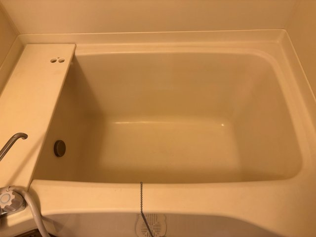便利な追い炊き機能付きのお風呂です♪