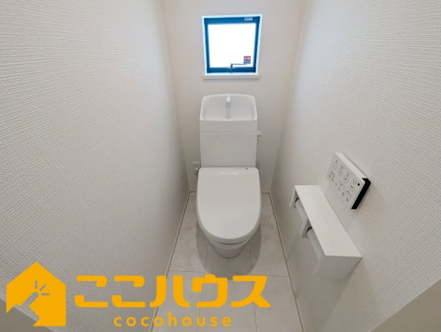 豊見城市金良III　新築戸建て　全10棟　G号棟のトイレ|2階トイレ