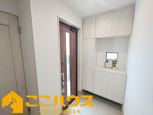 豊見城市金良III　新築戸建て　全10棟　G号棟の玄関|玄関