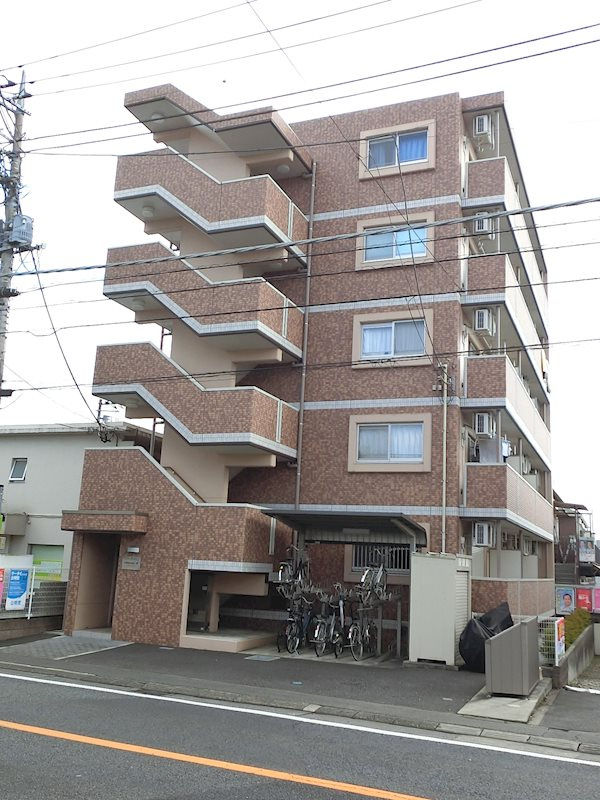相模原市緑区二本松４丁目の賃貸マンションの外観