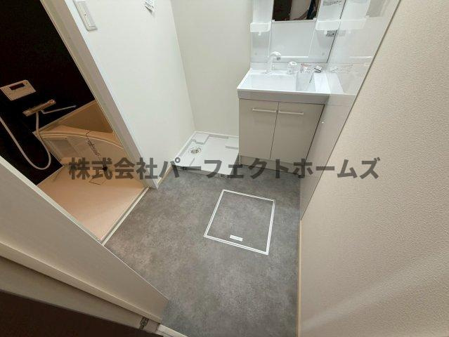 メゾンヴィオレ翔開の洗面所|広い洗面スペース