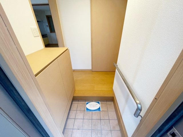 ハニーテラスの玄関|シューズボックス付き玄関