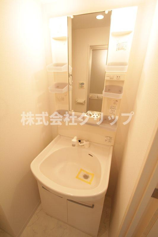 マーレ横浜白金の独立洗面台