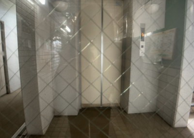 【その他共用部分】 | クリオ西八王子壱番館 | 共用部分は、一棟の建物に住む区分所有者全員が共同で所有するとし、共用部分の管理、補修などは、区分所有者で形成される管理組合が行います。個人の判断で勝手に変更することはできませんので覚えておきましょう。
