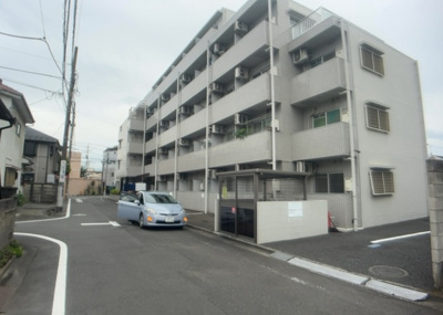 【外観】 | クリオ西八王子壱番館 | 隣家の土地はどうなっているのか、生活利便施設が近くにあるのか、学校まで近いかなど、お客様のライフスタイルにあわせたイメージが重要です。また、近くにあると困る施設が近くにないかも確認するといいでしょう。