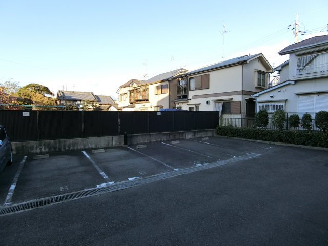 ゼアス真砂の駐車場