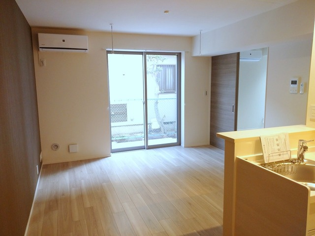 プルミエール碑文谷の子供部屋|★明るいフローリングのお部屋です★