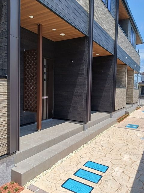 イースト　オレヌのエントランス