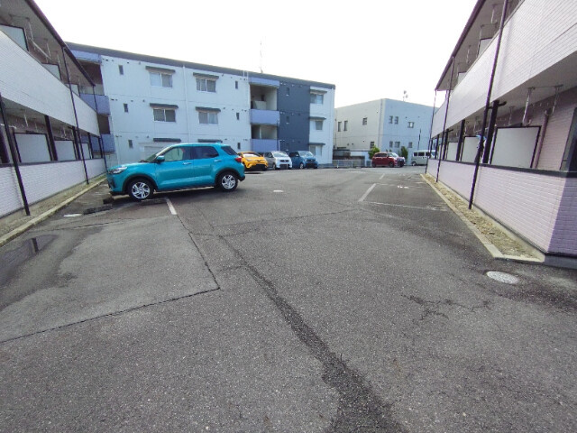 大平Dreamの駐車場
