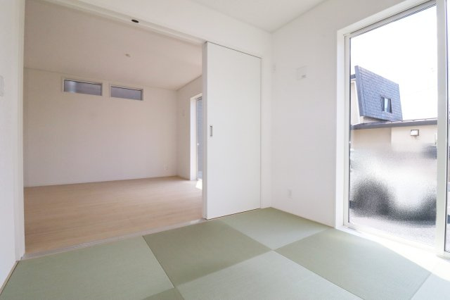 郡山市富田町字西原　　　１号棟　　　大島小学校、郡山第６中学区の和室