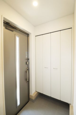郡山市富田町字西原　　　１号棟　　　大島小学校、郡山第６中学区の玄関