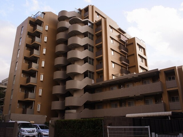 ヒルズ船堀の外観|ヒルズ船堀：ペット飼育可能なマンションです！