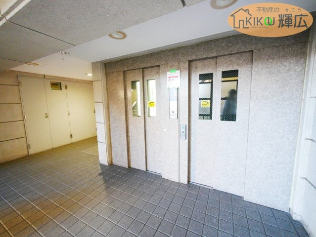 藤和東加古川ハイタウンC棟　7階の設備|エレベーター二基ございます。