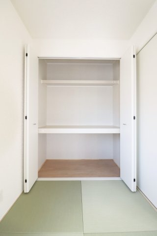 郡山市富田町字西原　　　２号棟　　　大島小学校、郡山第６中学区の収納
