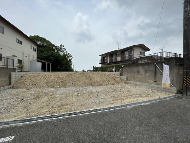 知多市南粕谷3丁目　全1棟