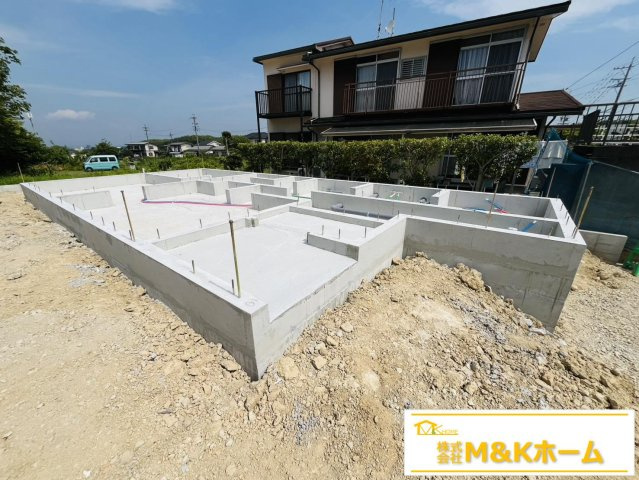 知多市南粕谷3丁目　全1棟