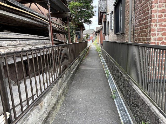 【前面道路含む現地写真】 | 各務原市川島渡町 | 隣地私道
