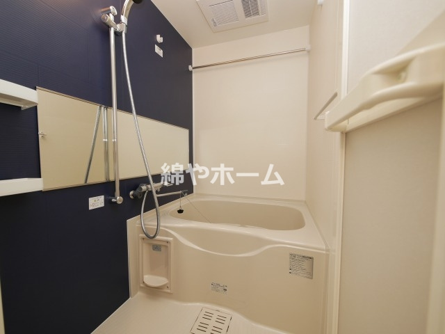 ジアコスモ京橋アクアの浴室|落ち着いた空間のお風呂です