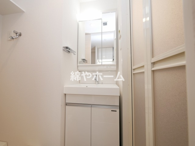 ジアコスモ京橋アクアの洗面所|コンパクトで使いやすい洗面所