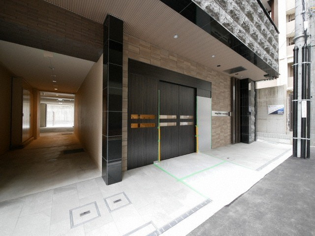 La Douceur谷町のエントランス