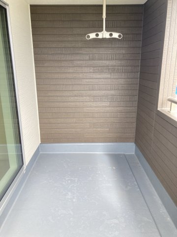 第５富士見町時沢　新築戸建　１号棟のバルコニー|【イメージ画像】洗濯物が沢山干せて便利なワイドインナーバルコニー付き♪