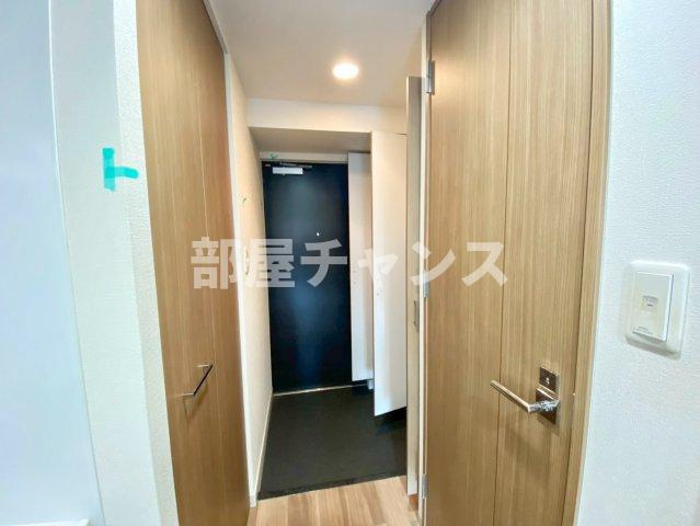 プレサンスジェネ葵の玄関