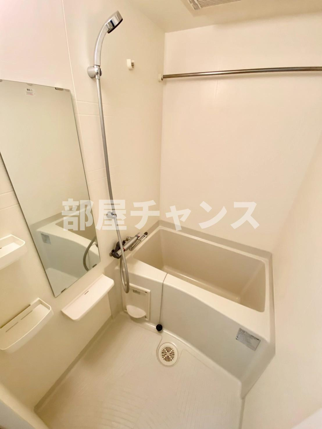 プレサンスジェネ葵の浴室