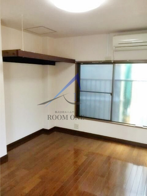 伊藤マンションの居間・リビング|洋室のお部屋です。