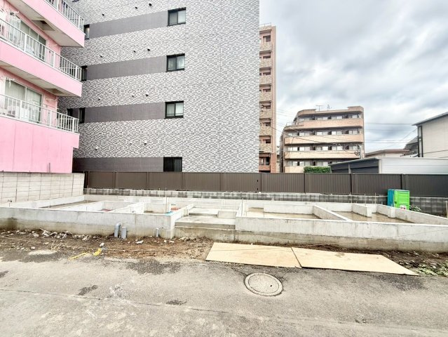 杉並区下高井戸1丁目　新築戸建の外観|2026.06.18撮影

現地ご見学希望・資料請求などお気軽にお問い合わせ下さい！
03-5990-5201