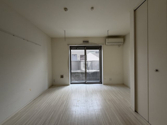 プレシャス1の内装