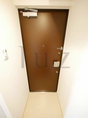アンベリールマーロ横濱の玄関