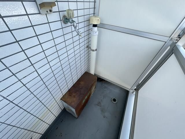 調布市上石原１丁目の賃貸マンションのバルコニー