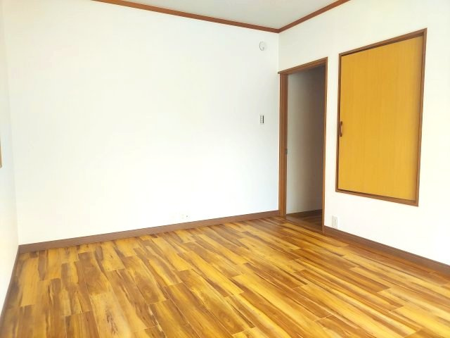 宝塚市安倉南4丁目一戸建の洋室|2階洋室約6帖