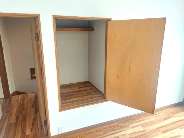 宝塚市安倉南4丁目一戸建の収納|2階洋室約6帖　収納