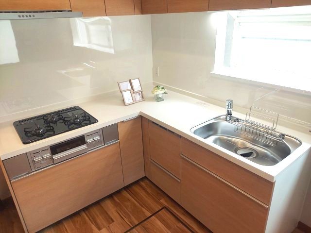 宝塚市安倉南4丁目一戸建のキッチン|食洗機付きシステムキッチン