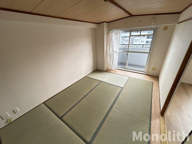 光明池駅前４号棟の和室