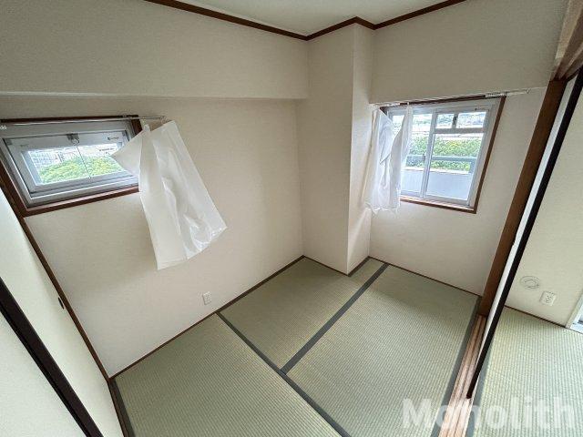 光明池駅前４号棟の和室