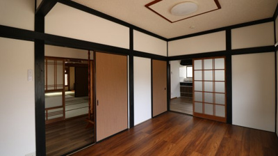 【居間・リビング】 | 桜川市御領4LDK中古住宅