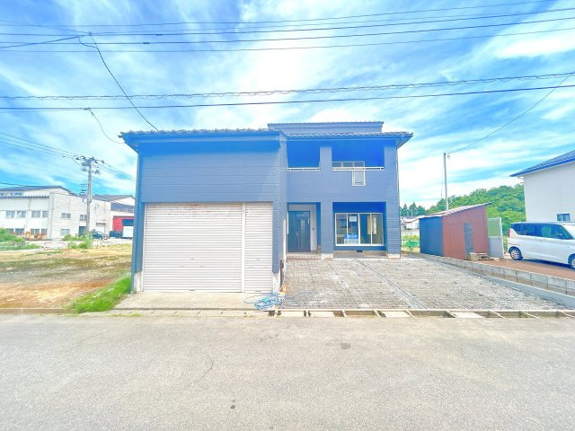 柏崎市大字茨目　戸建てのその他|【リフォーム中】外壁塗装、駐車場拡張工事を行います。