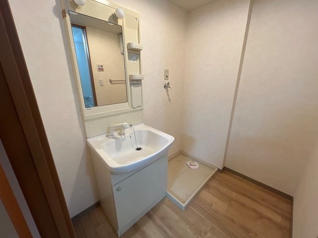 ブルーダイヤモンドの洗面所