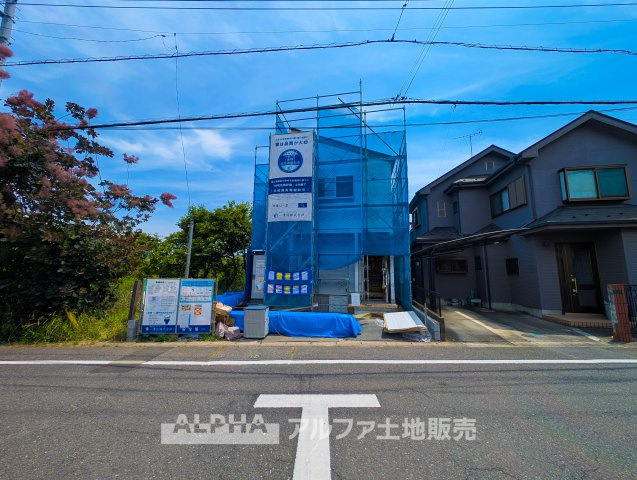 ~青梅新町7丁目Ⅱ~ Newly built houseの外観|【outward appearance】
◆外観◆外壁のサイディングは軽量化で高い耐震性を発揮、加えて外壁に付着した汚れを雨でクリーニング。防汚でお手入れいらずで大変重宝します。