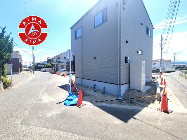 福岡市早良区原8丁目第1-5棟（2号棟）の前面道路含む現地写真|見学の時間などお気軽にお問い合わせ下さい。