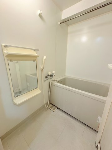 メゾン ド セリーヌの浴室|お風呂で日々の疲れを落としましょう