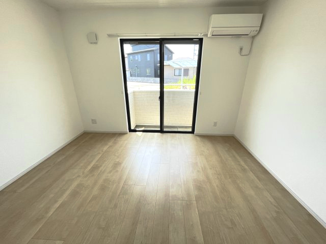 【寝室】 | 使い勝手のいい寝室です