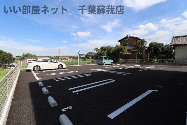 サンリット　ヒルの駐車場|駐車スペースもあります