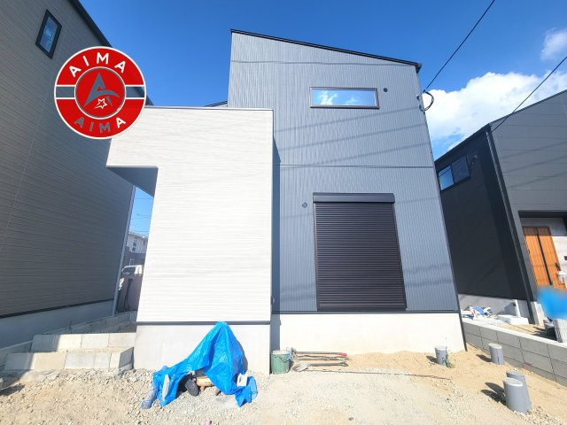 福岡市早良区原8丁目第1-5棟（3号棟）の外観|前面道路含む現地の写真です。