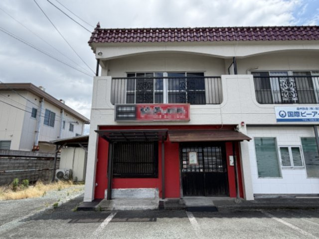 山下様住居付店舗のエントランス